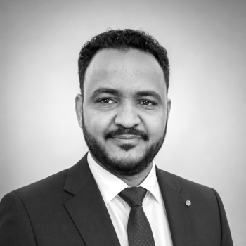 منوّر أبودوم — المؤسس ورئيس مجلس الإدارة